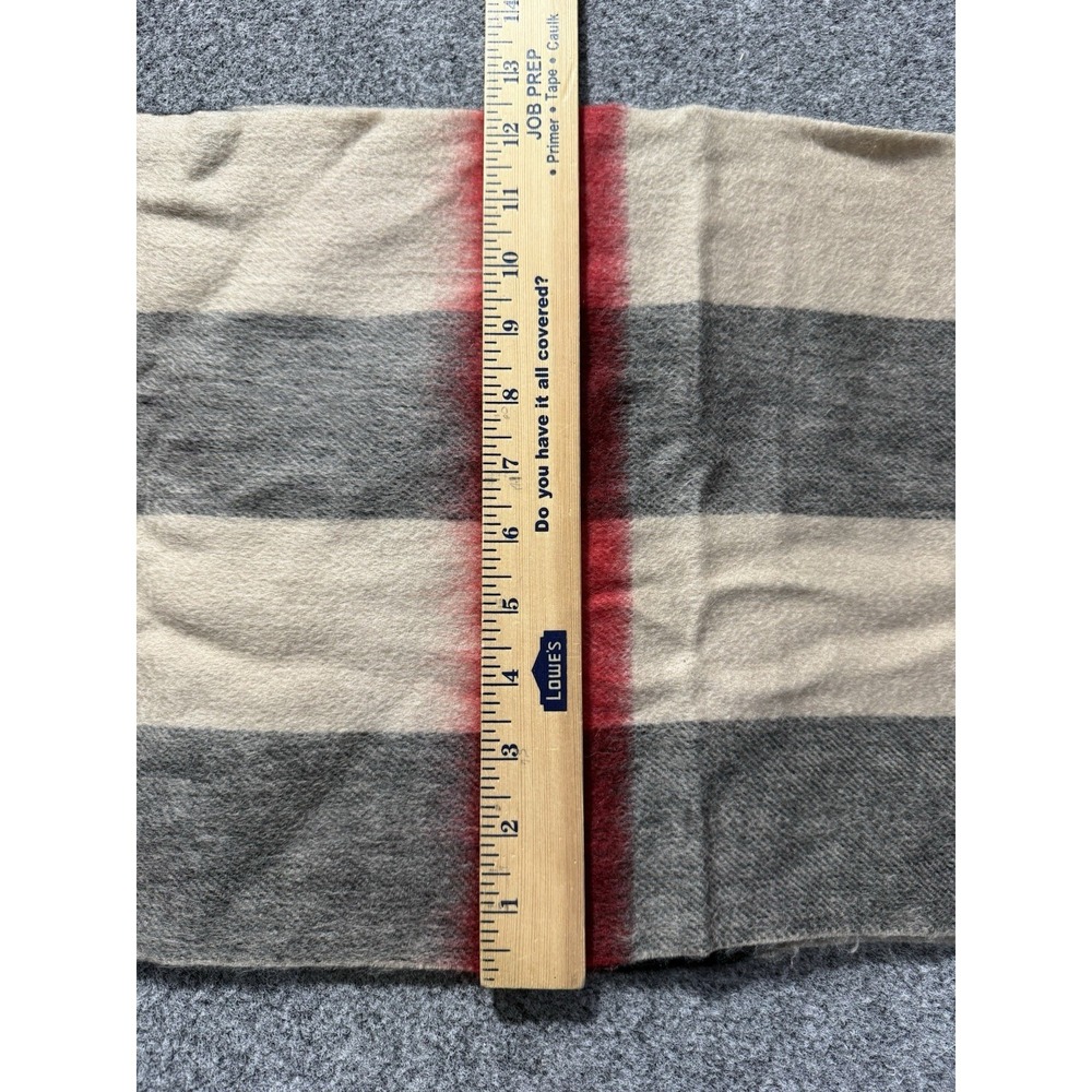Burberry Cashmere Scarf Beige Check Pattern Half‎ Mega Fringe NWT 12.5x33 - Picture 7 of 7
